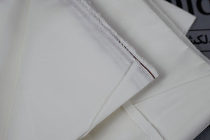 Saltanat – OFF White