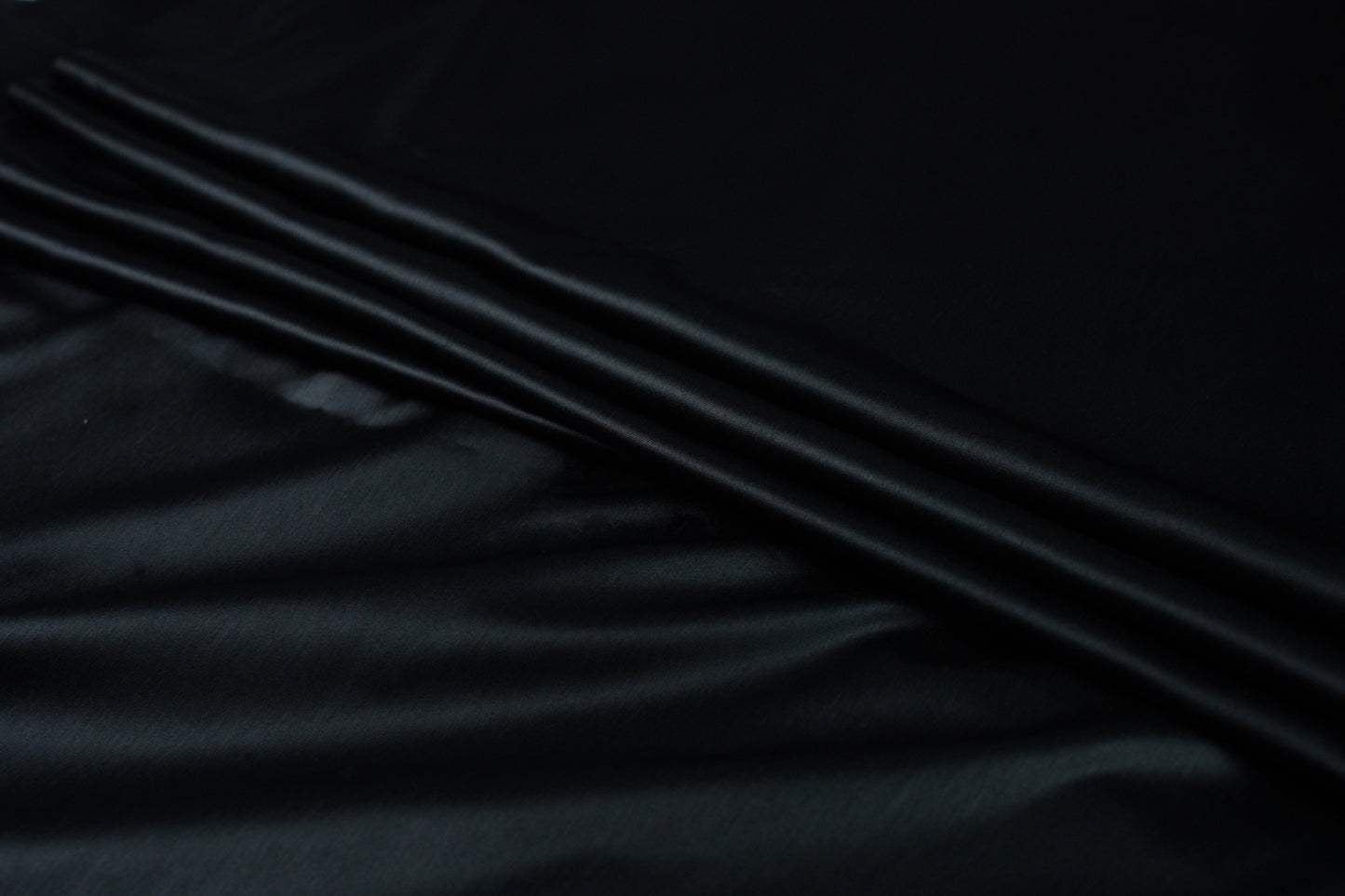 Shab-e-Tab – Jet Black