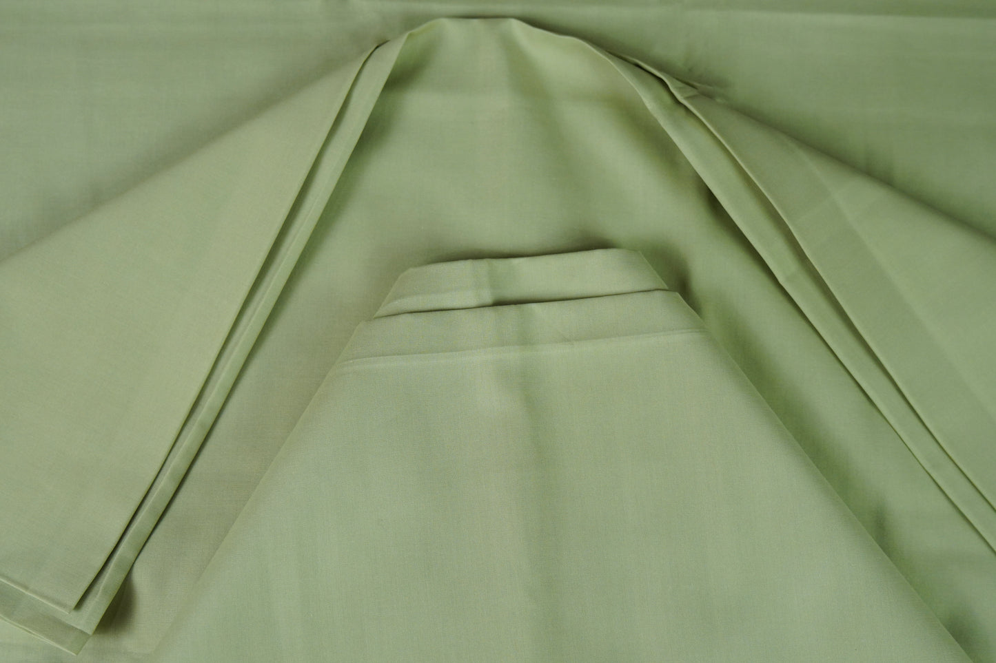 The Executive Standard Cotton – Pastel Pista
